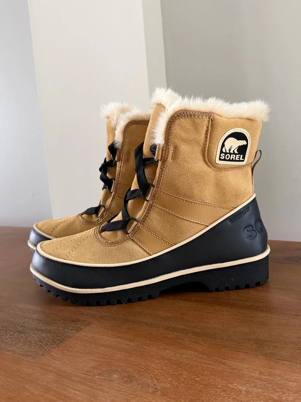 Sorel Tan and Black Faux-Shearling Lace-Up Winter Boots